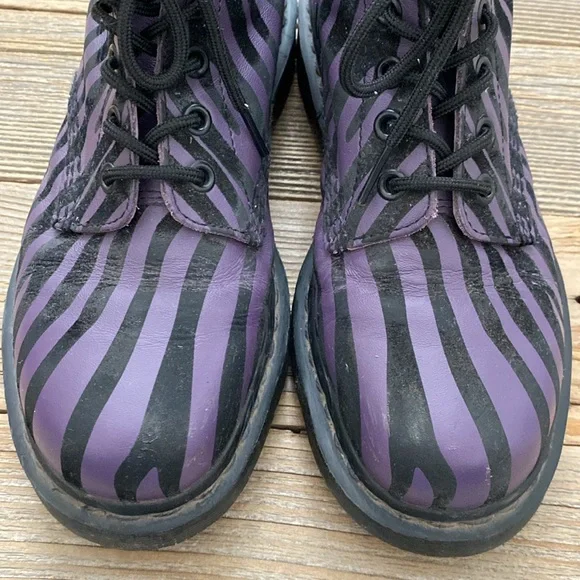 Dr. Marten Purple/Black Zebra Striped Pascal Boots. Size 7 (EU38). - Picture 4 of 10